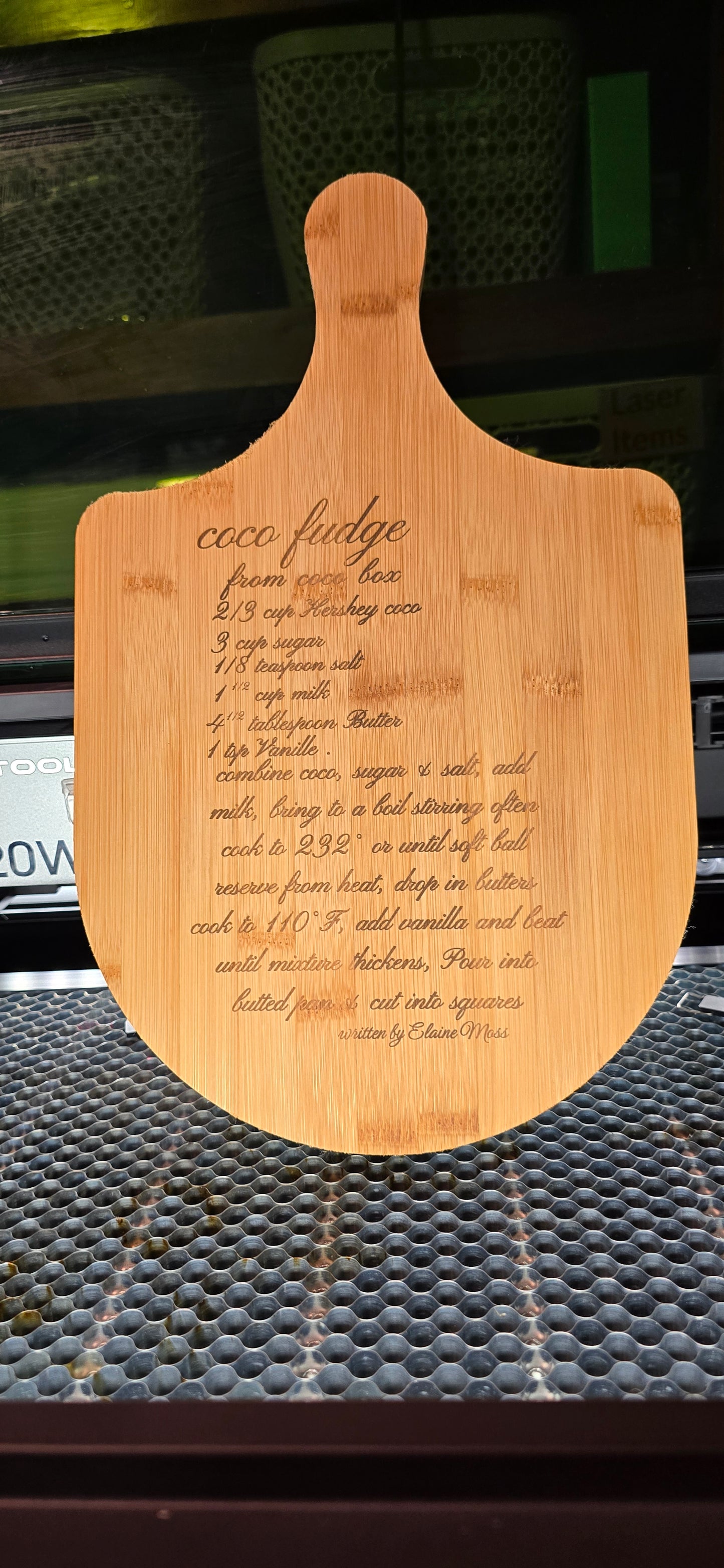 Customized Engraved Bamboo Cutting Board – Personalized Family Recipe Keepsake